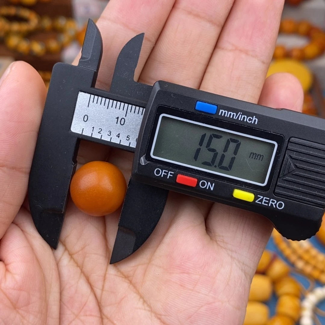 未镶嵌琥珀珠宝奇石