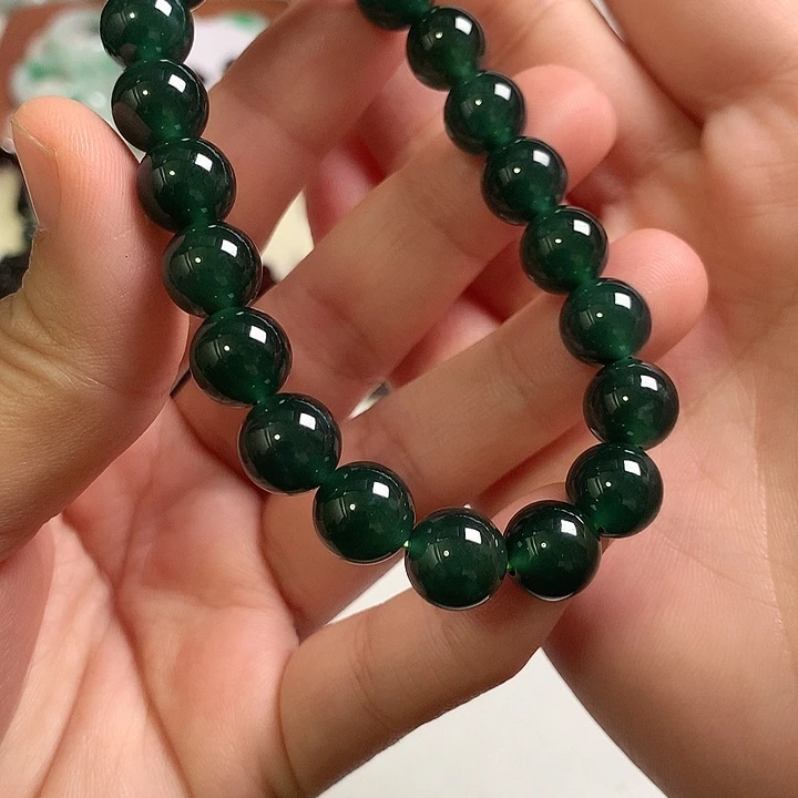 翡翠未镶嵌颈饰翡翠10