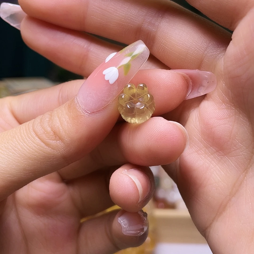 水晶未镶嵌珠宝半成品700