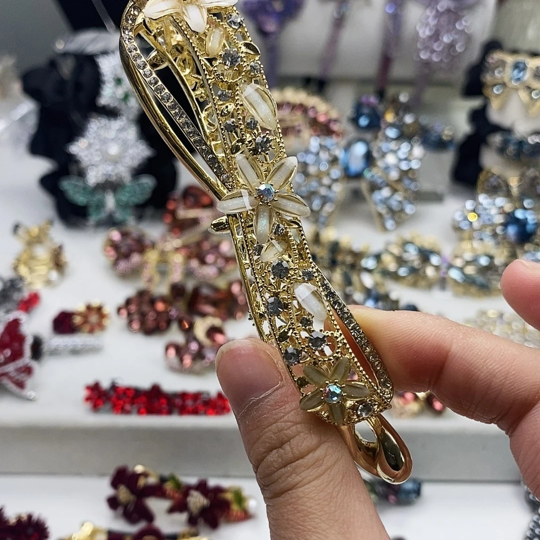 仿水晶合金香蕉夹