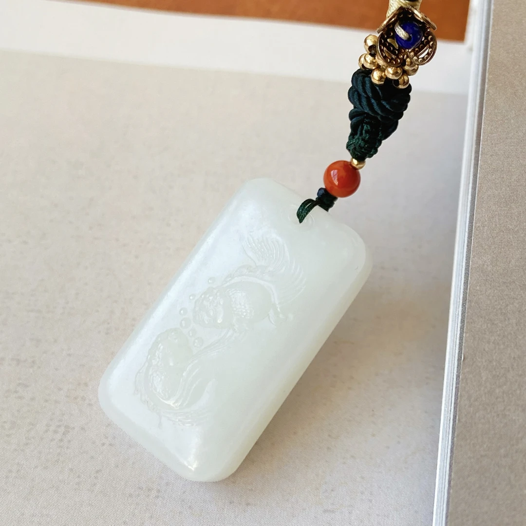 和田白玉莲花牌女款