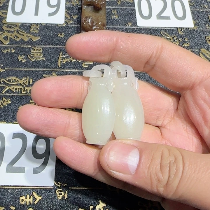 和田玉颈饰未镶嵌左****8