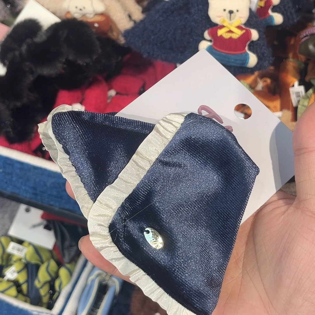 布艺非金属 丝绒边边贝壳抓