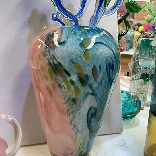 琉璃花瓶高30厘米口径8厘米