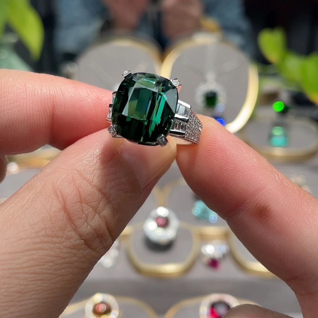 碧玺戒指18K金镶嵌12.75ct