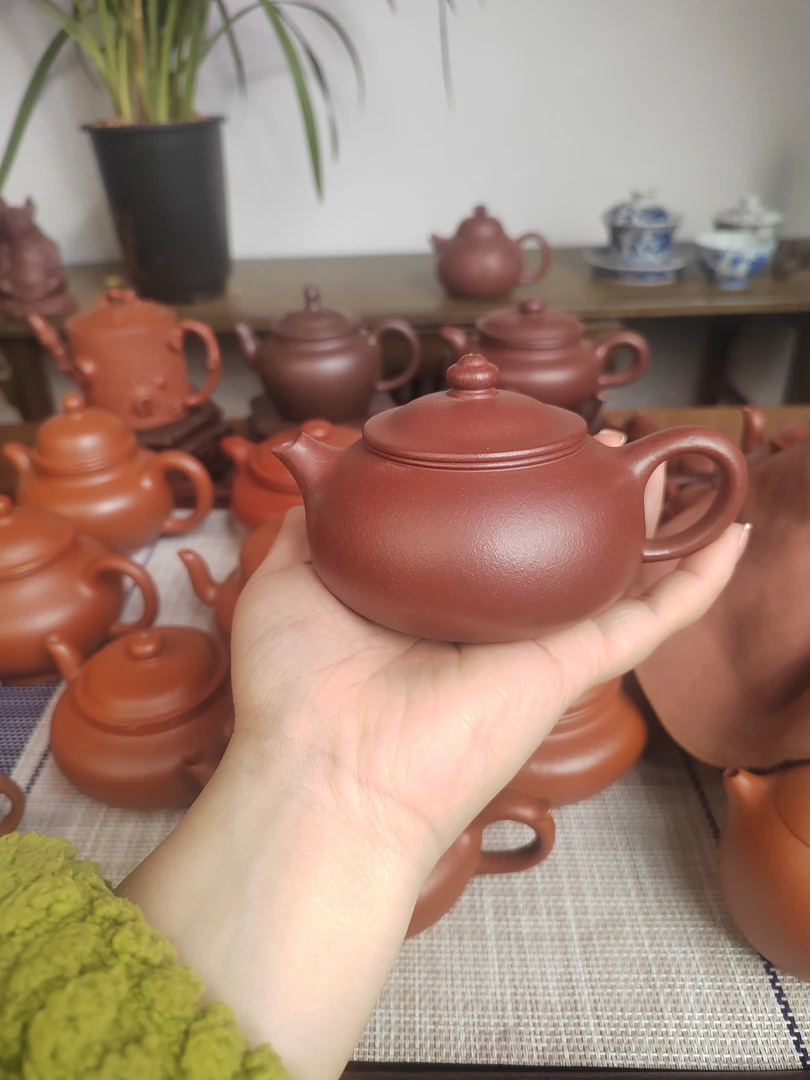 宜兴市丁蜀镇紫泥寒江壶