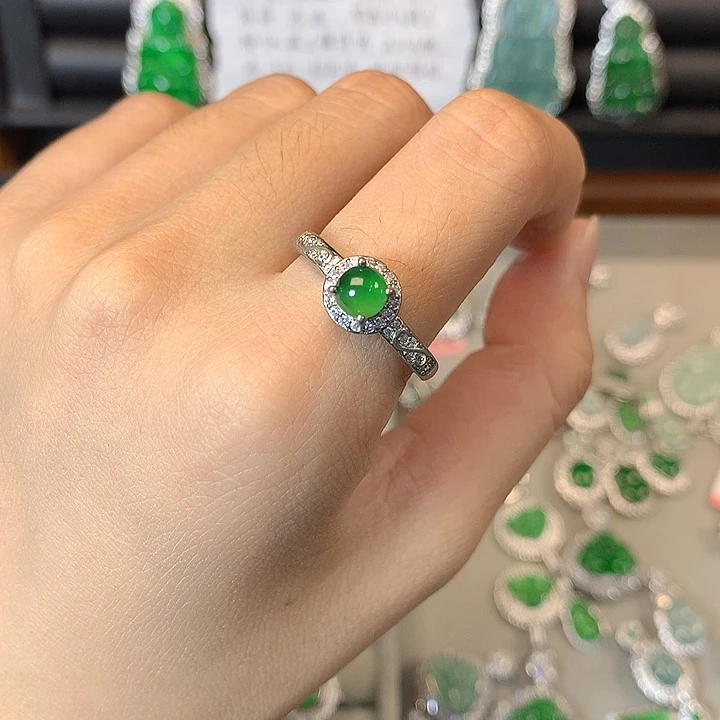 翡翠未镶嵌戒指戒指