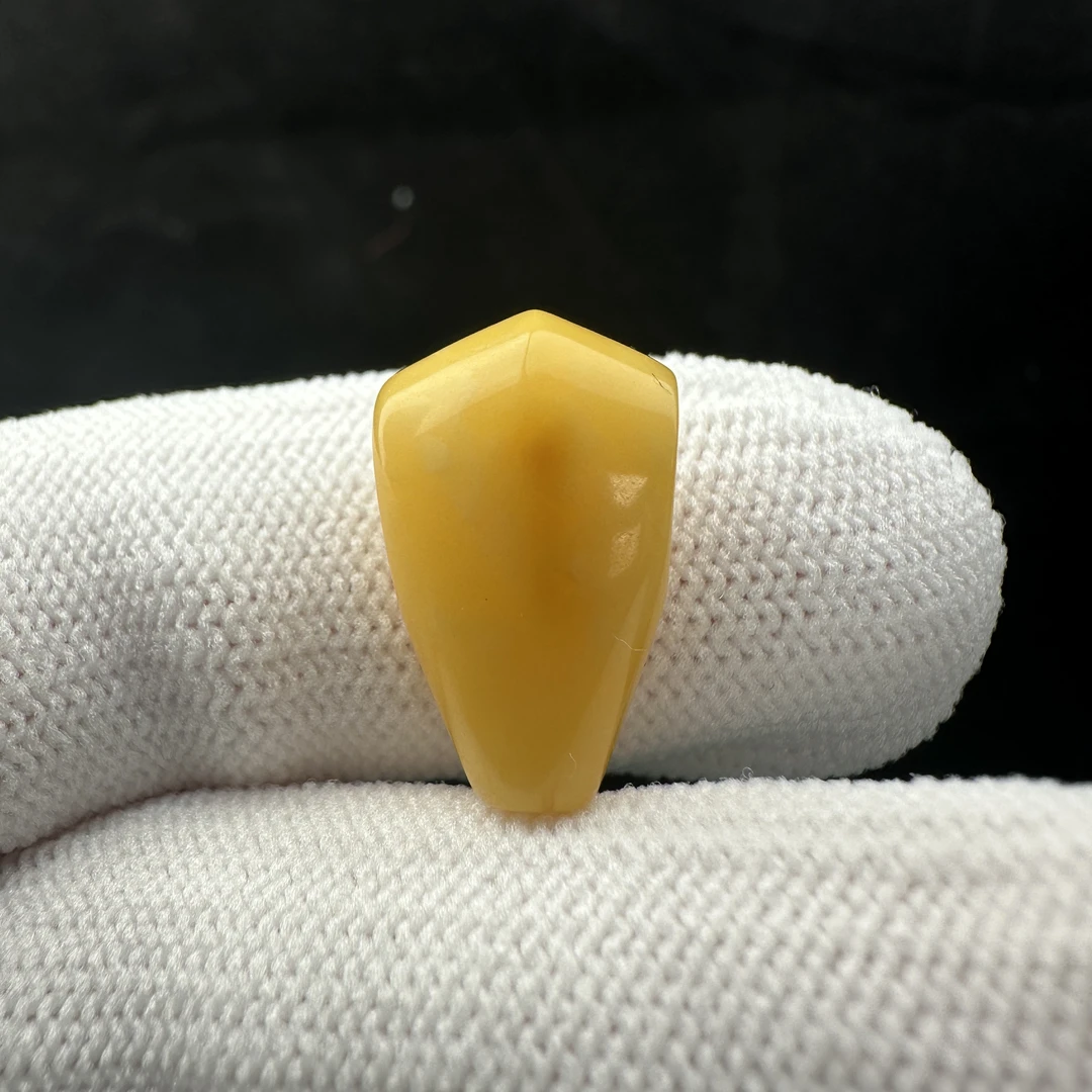 Z2413天然蜜蜡 俄料三通11mm 一物一图假一罚十