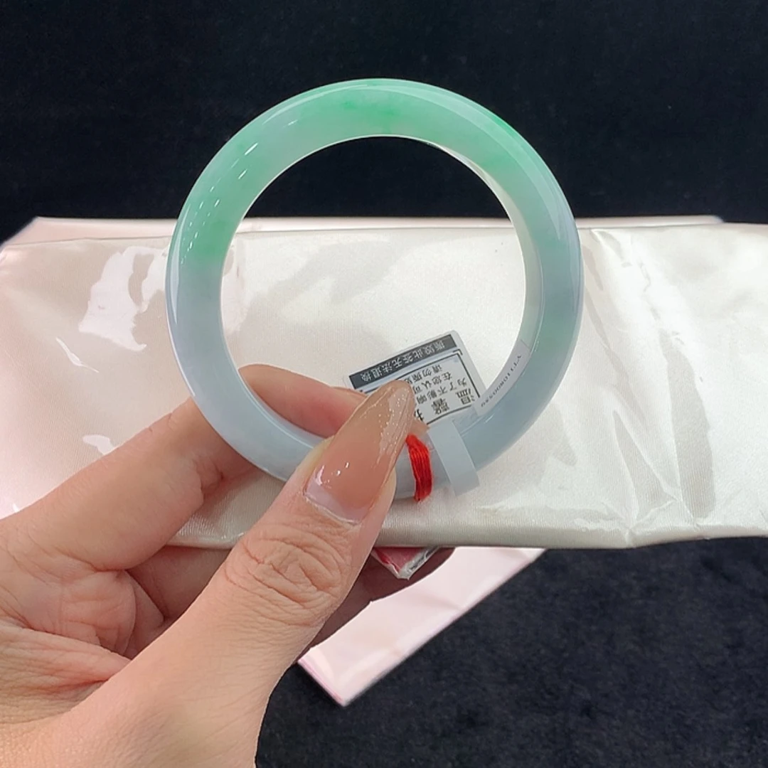 【闪购商品】未镶嵌手镯翡翠正57