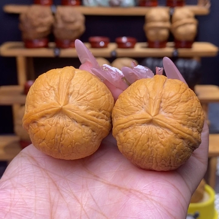 露***亚把件文玩核桃金蟒三棱1号38尺