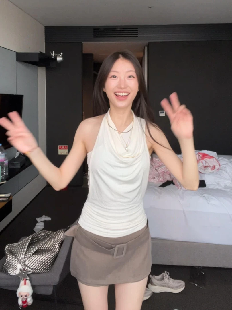 纯欲辣妹挂脖荡领收腰无袖背心女高腰包臀半身裙短裙夏季两件套装