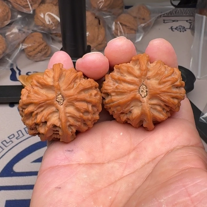 桃核把件山地苹果园43尺19