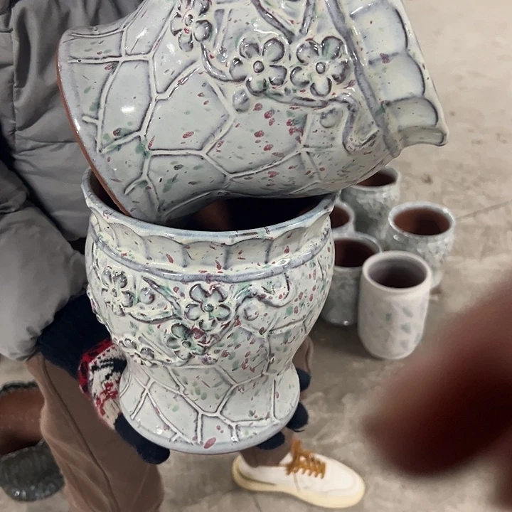 高度20厘米口18厘米