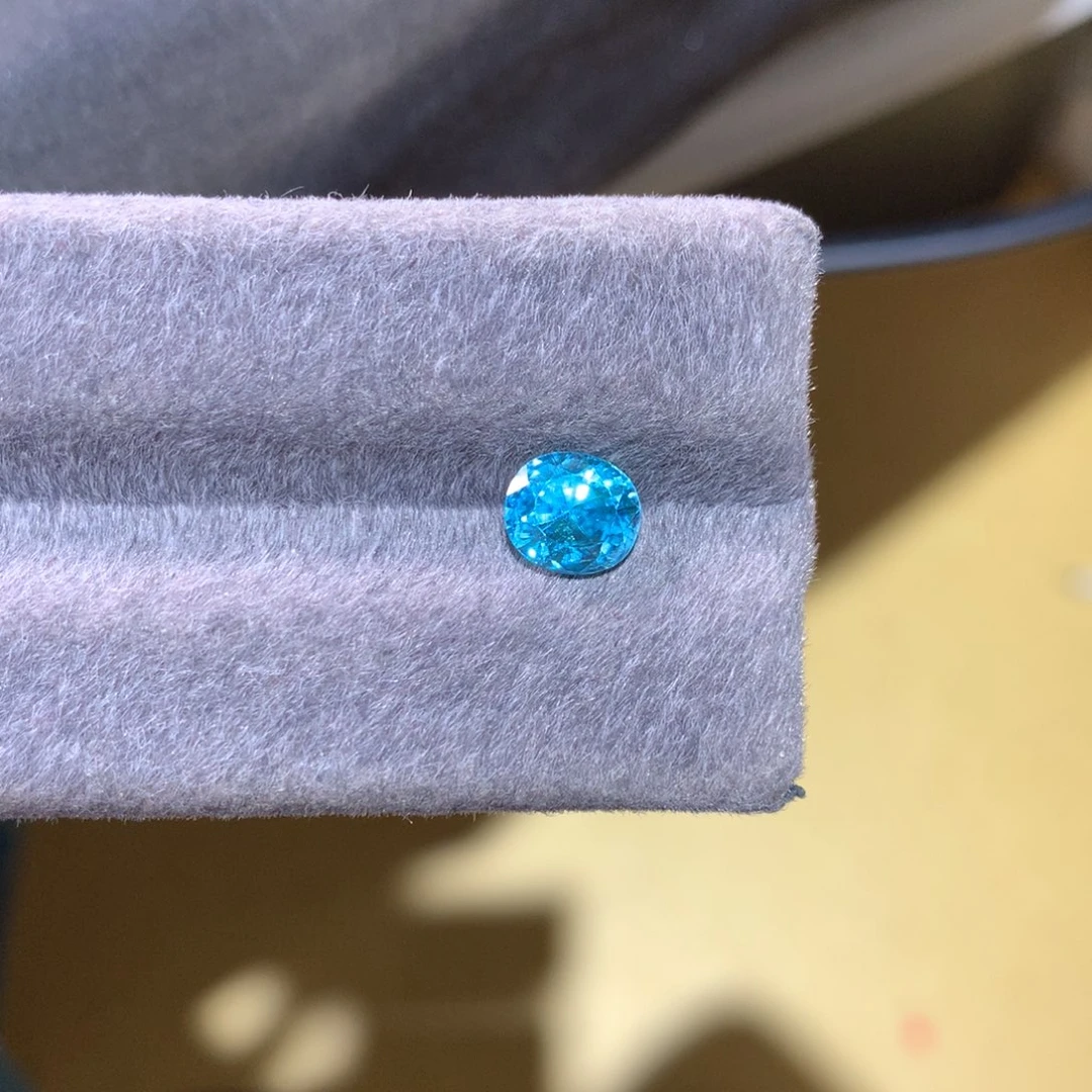 裸石2.7ct天然锆石未镶嵌风信子