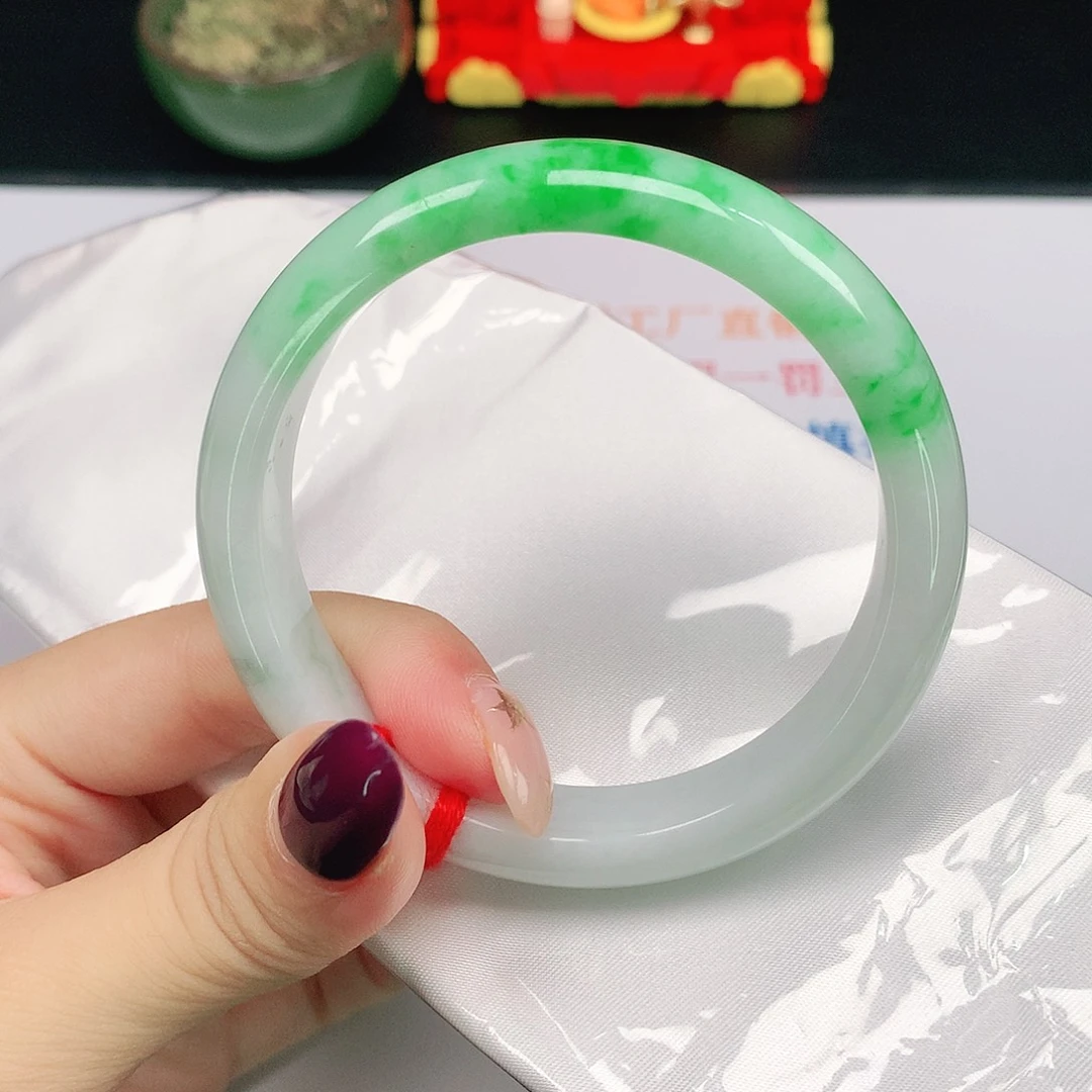 翡翠手镯未镶嵌1011
