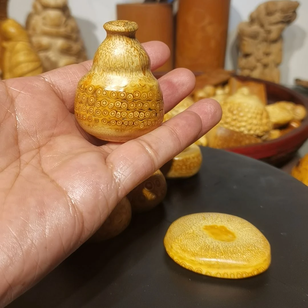 香榧木竹根雕摆件配饰金蟾杂相