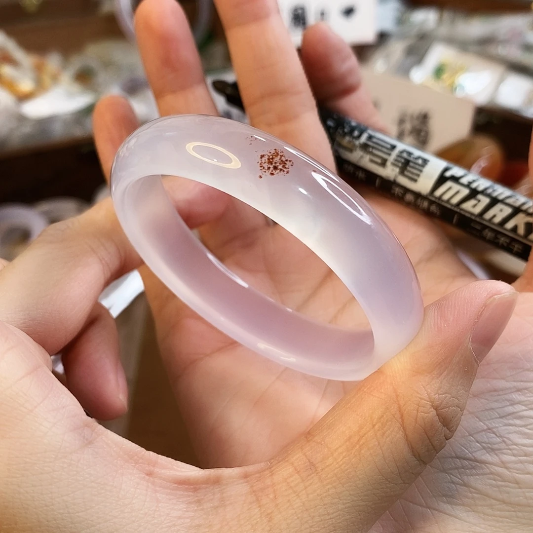 玛瑙/玉髓未镶嵌手镯A777。52.4圈