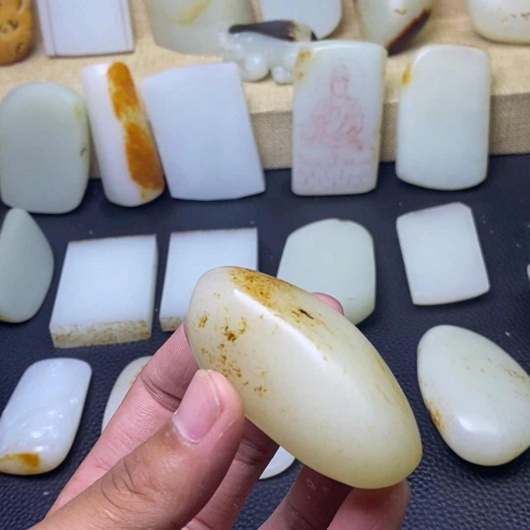 吊坠未镶嵌定制和田玉自**在