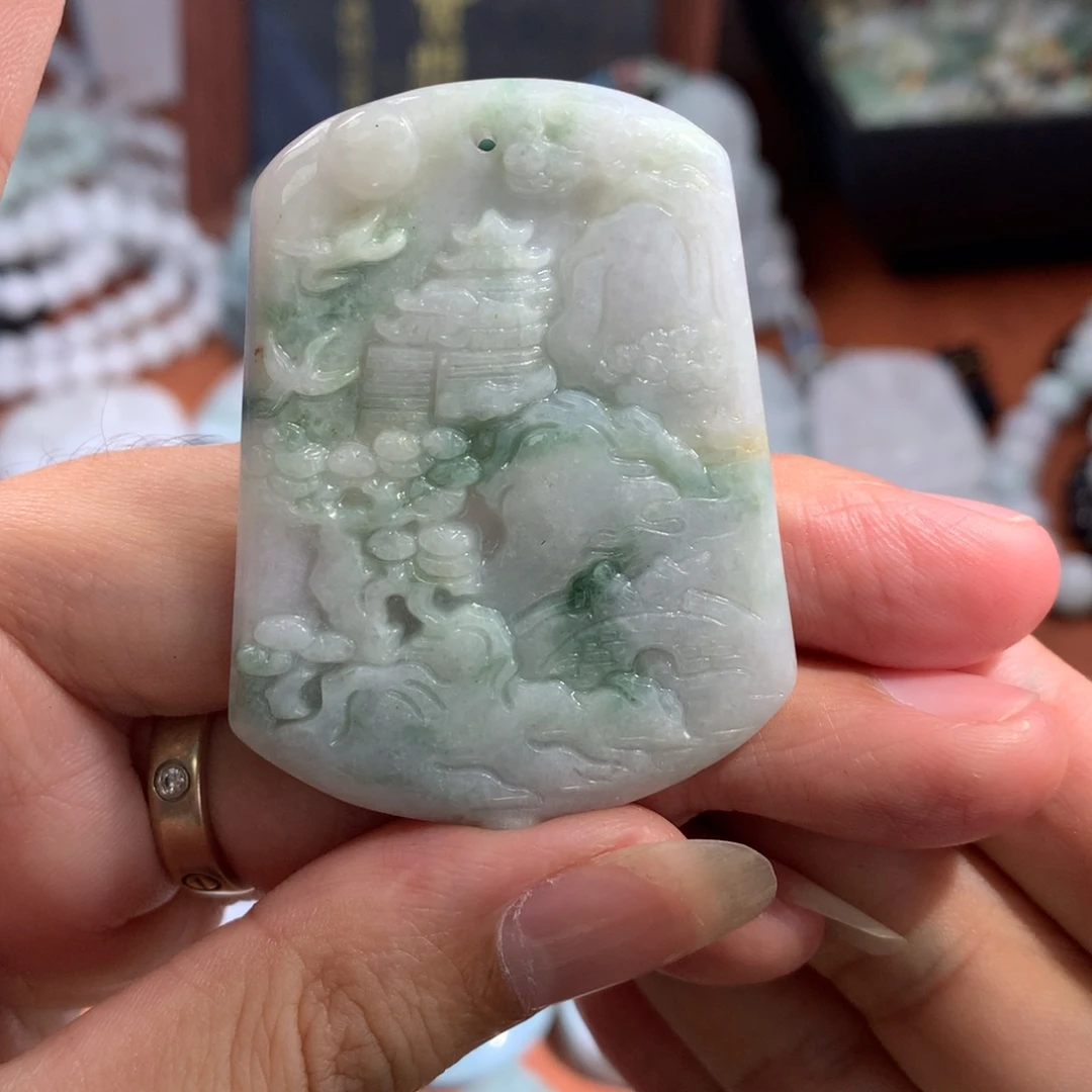 翡翠未镶嵌颈饰翡翠