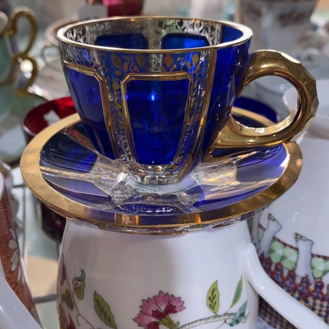 瓷器哈哈哈哈哈哈哈哈l****?