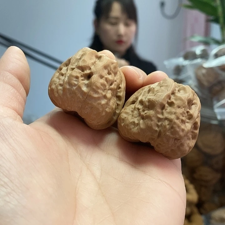 文玩核桃把件37.5蛤蟆头红皮