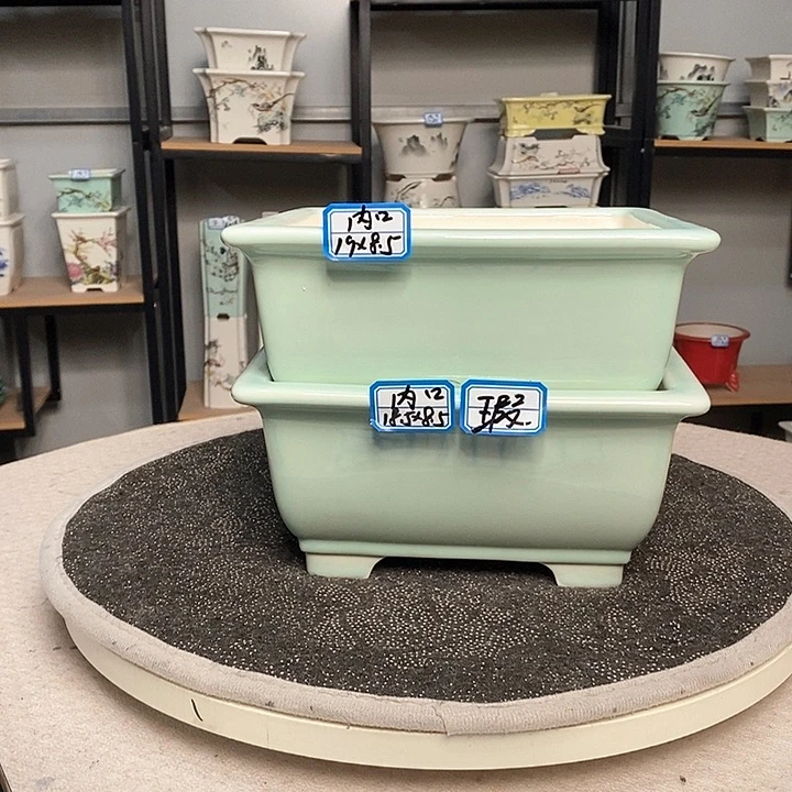 紫砂的花盆很漂亮4