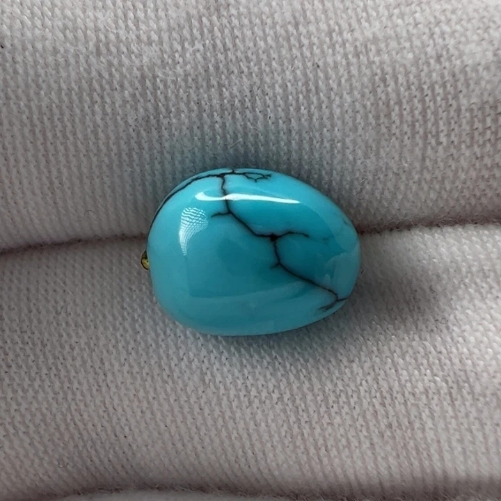绿松石未镶嵌随形8.6mm