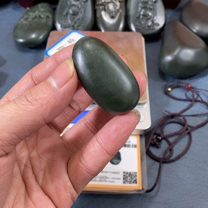 白***视和田玉（糖玉）未镶嵌挂件