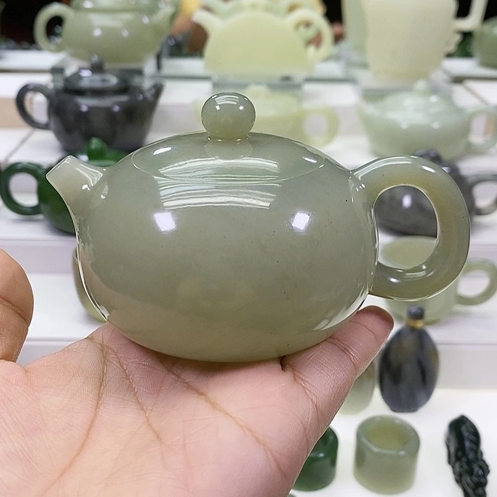 未镶嵌和田玉挂件一****师茶壶