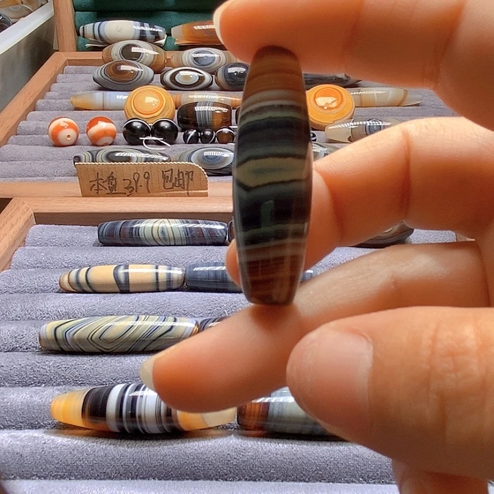 邓***西玛瑙/玉髓未镶嵌吊坠(不含链)