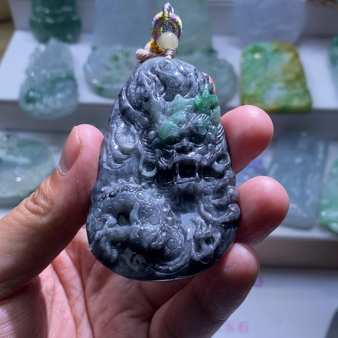 【闪购商品】翡翠颈饰未镶嵌龙牌