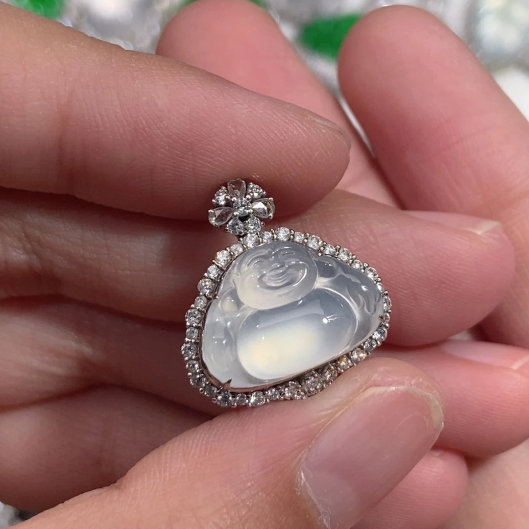 翡翠18K金镶嵌颈饰天然缅甸A货翡翠