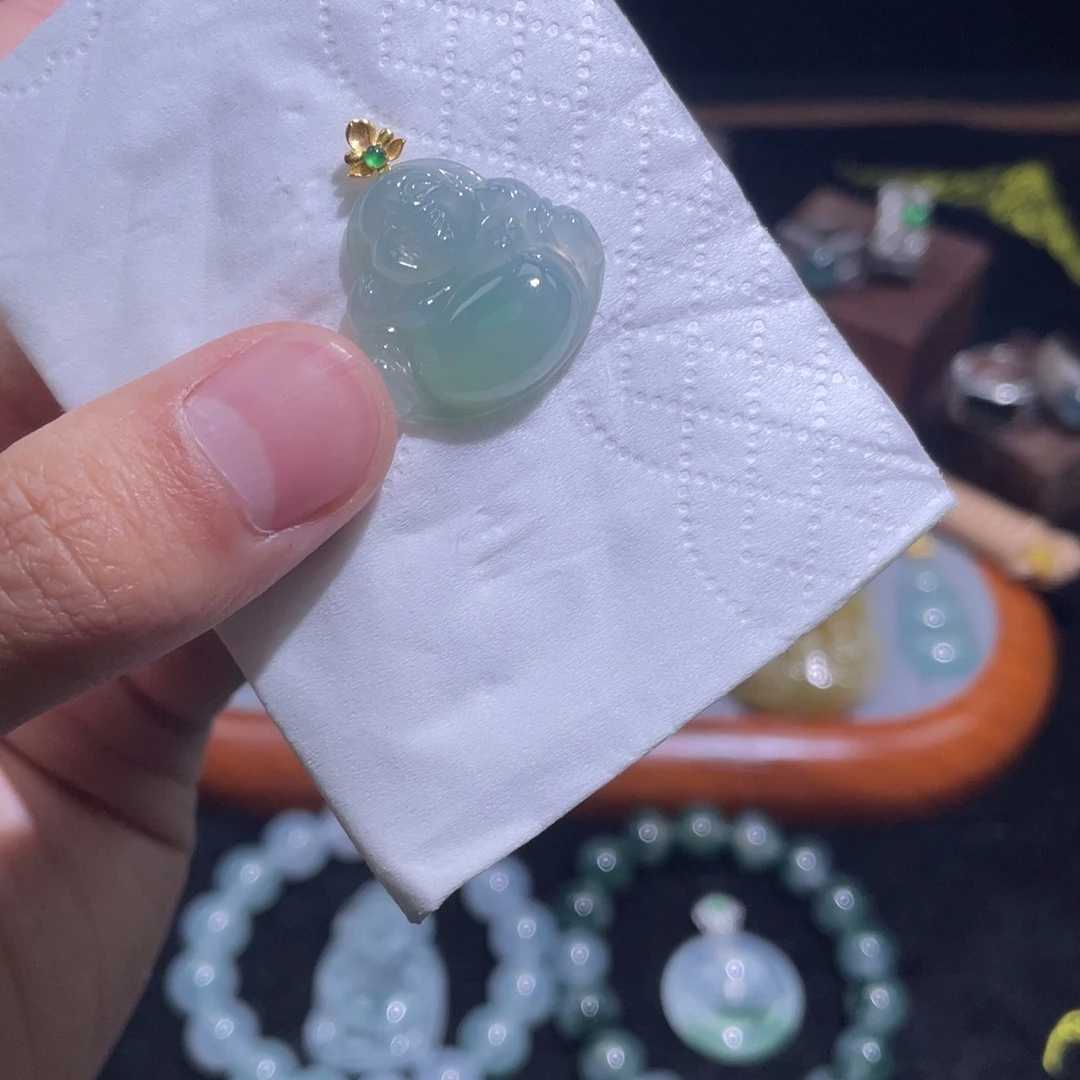 定制翡翠18K金镶嵌吊坠