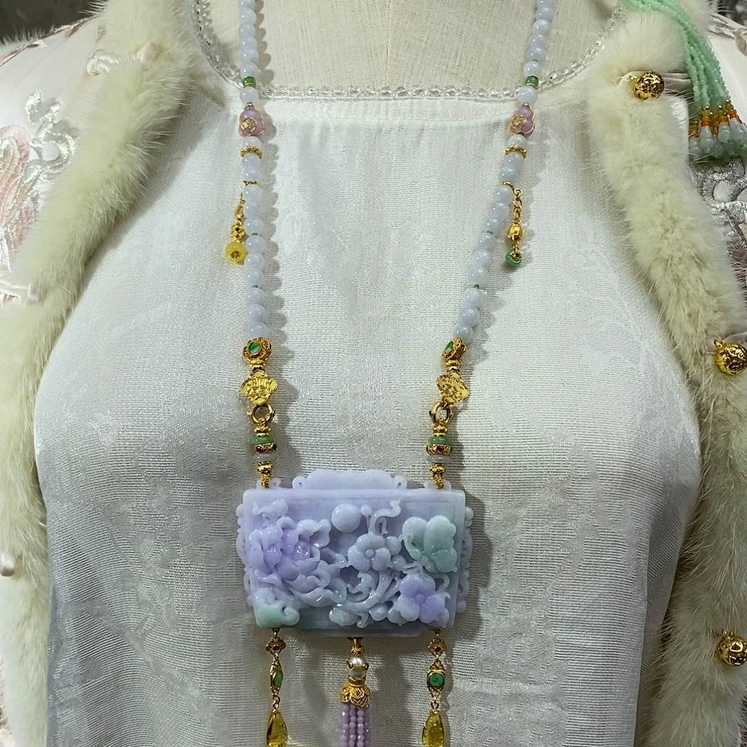 翡翠未镶嵌颈饰天然