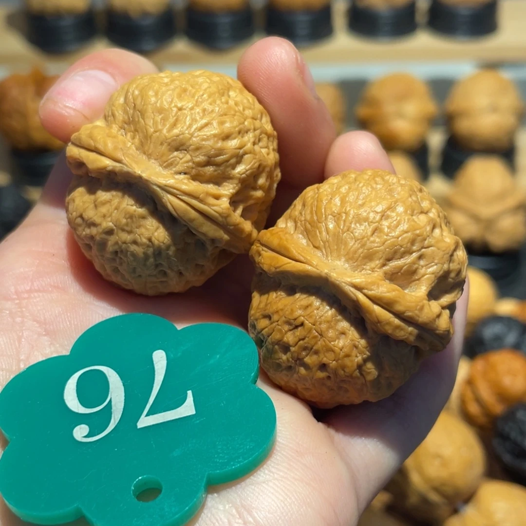 烈焰绣球微彩核桃35。