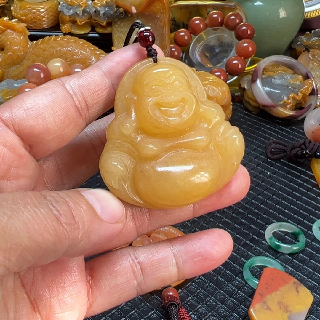 石英质玉未镶嵌颈饰