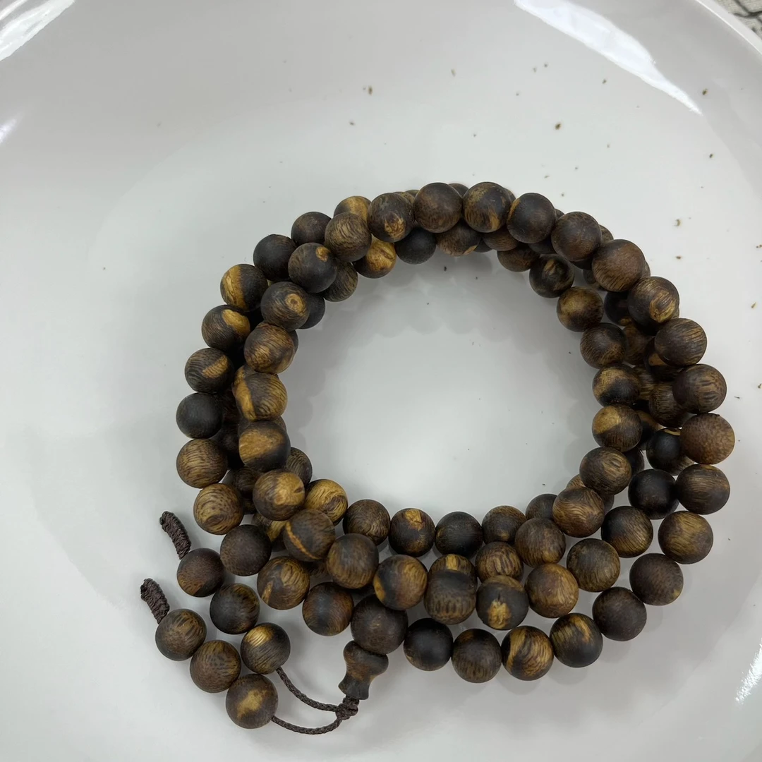 沉香绿奇楠一代苗超九九分节油留疤圆珠卡八多圈