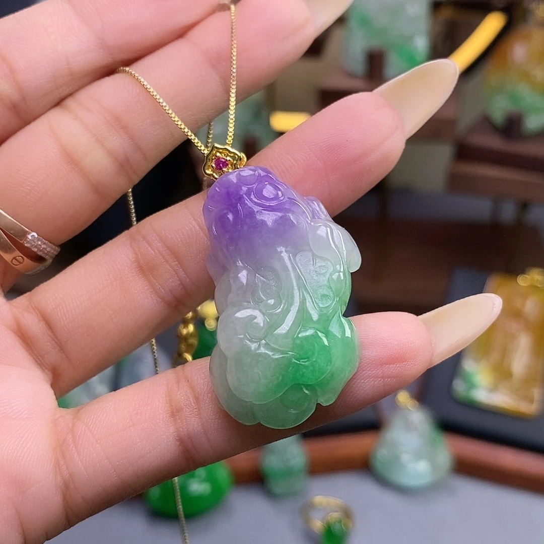 吊坠(赠链)未镶嵌翡翠