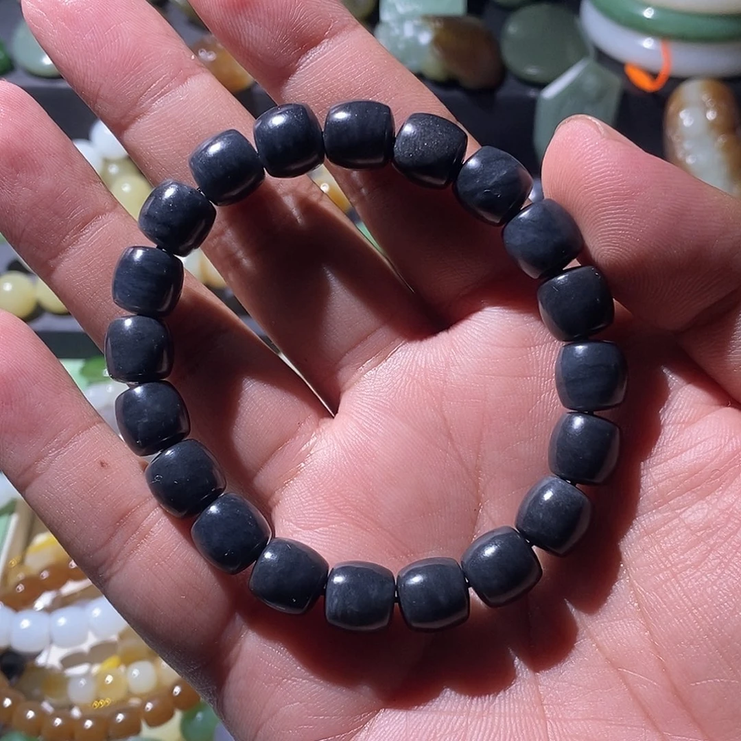 和田玉未镶嵌手串