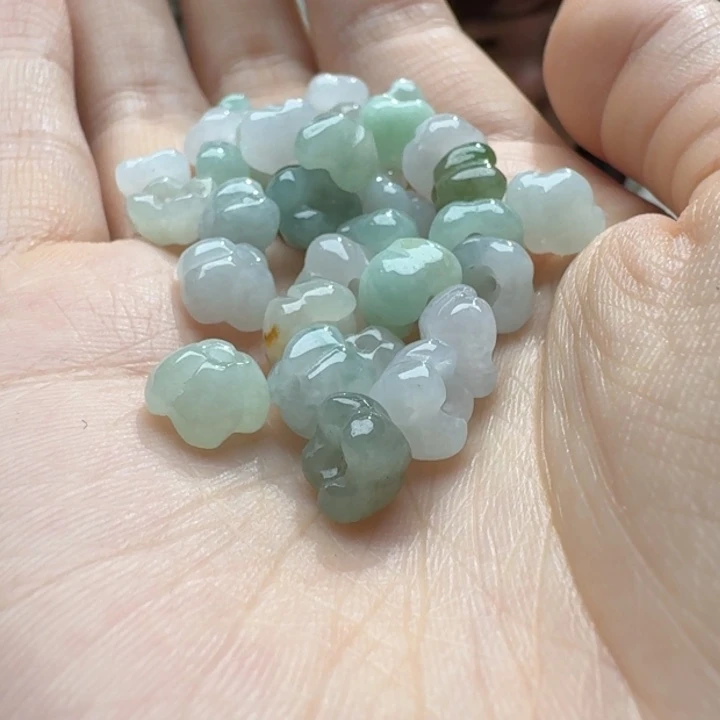 未镶嵌挂件翡翠福利1个，不包邮，拍一单邮费发货