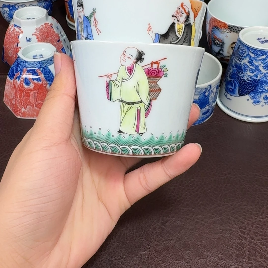 耿***现代景德镇陶瓷杯