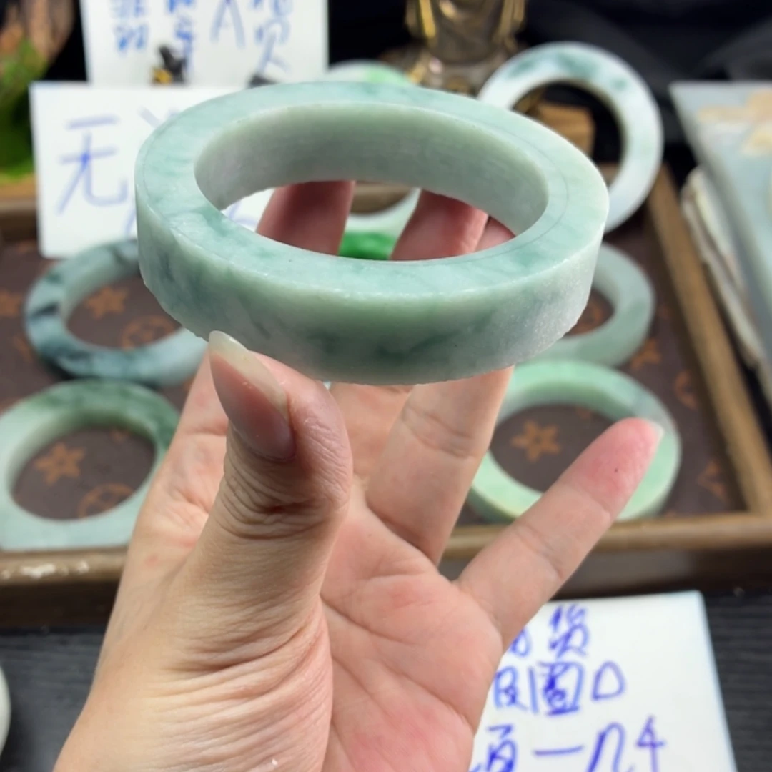 定制翡翠未镶嵌翡翠A货毛胚手镯定制
