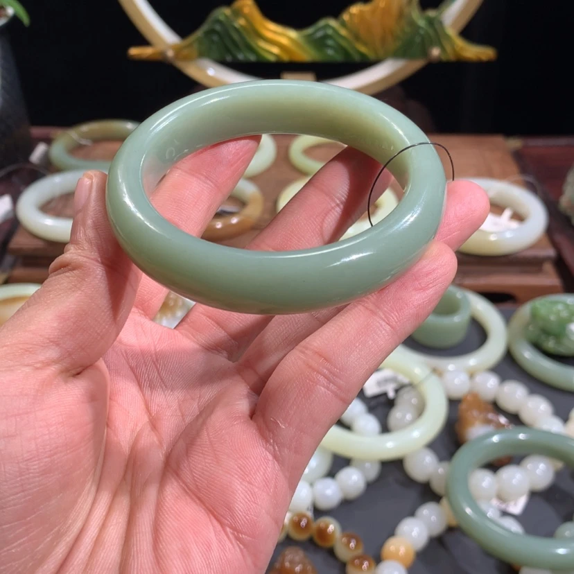 【闪购商品】和田玉手镯未镶嵌萝****啡新疆且末近矿青白蓝调手镯