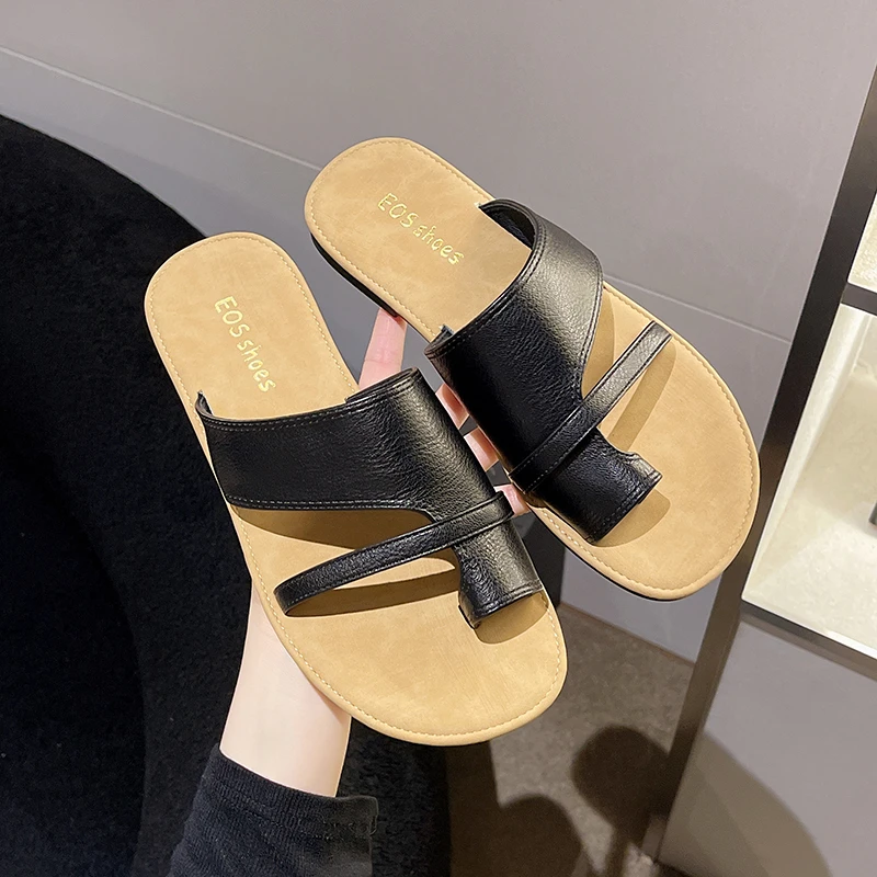 韩版复古套趾拖鞋女夏季外穿2025年新款小众平底软底沙滩凉拖凉鞋