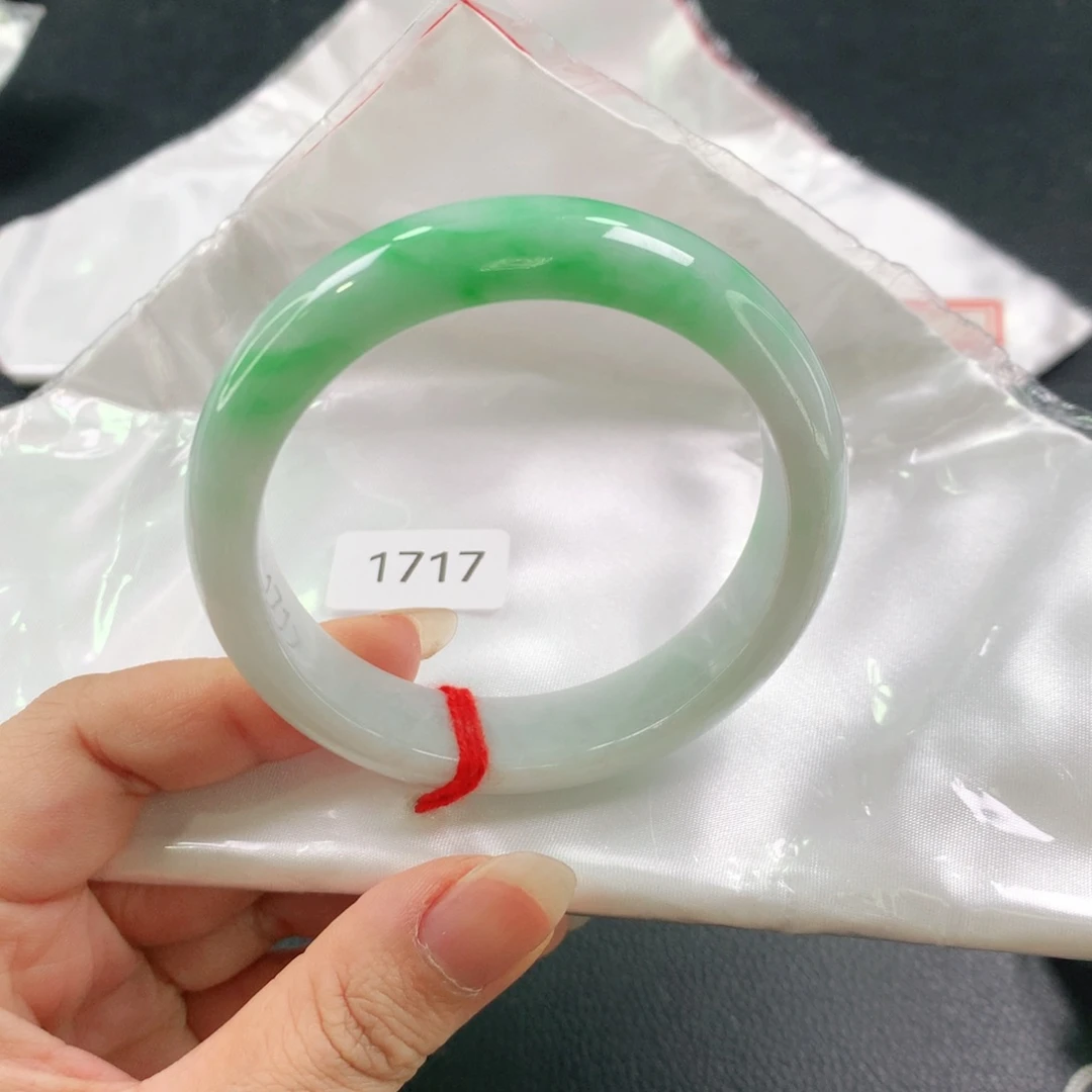 翡翠未镶嵌手镯轮胎03