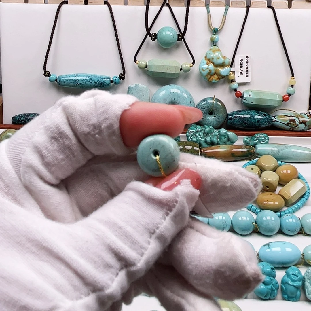 绿松石未镶嵌摆件