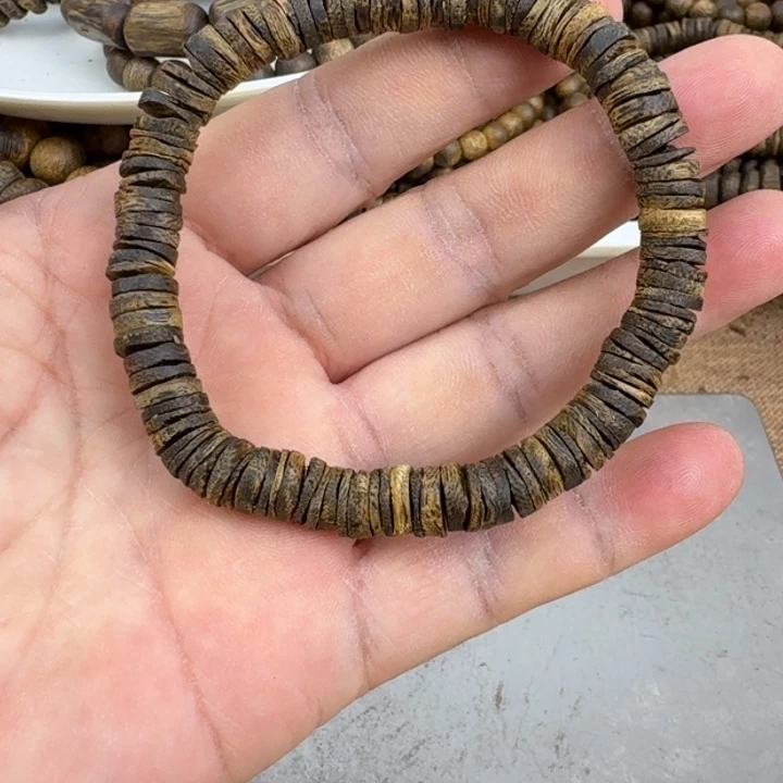 手串沉香草*乌身手串7克加