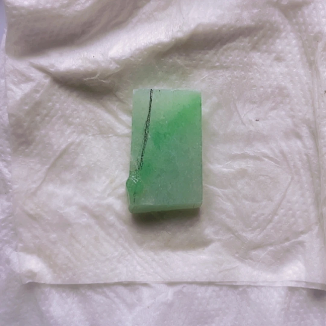 【闪购商品】翡翠颈饰未镶嵌A货