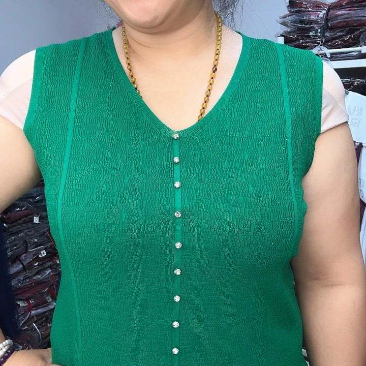 均码号穿的。拍了告诉主播