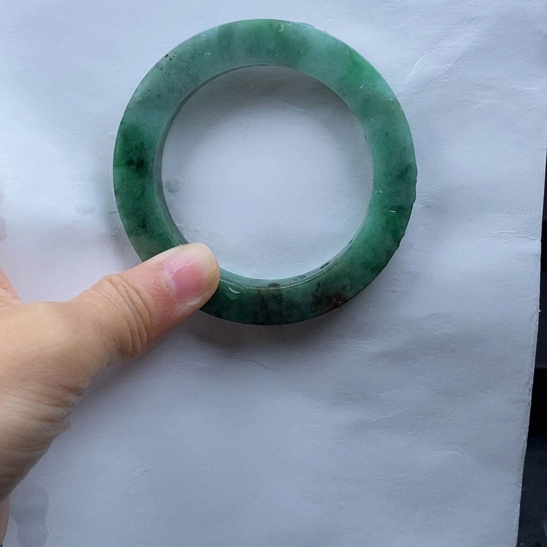 定制翡翠未镶嵌手镯